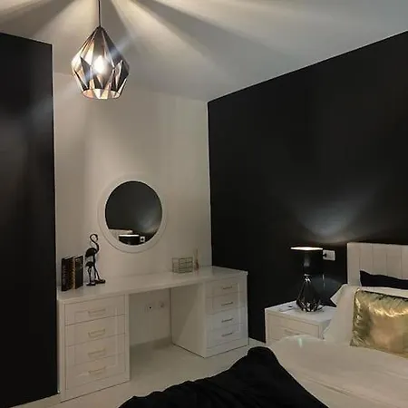 Vollga Sea View Apartament *